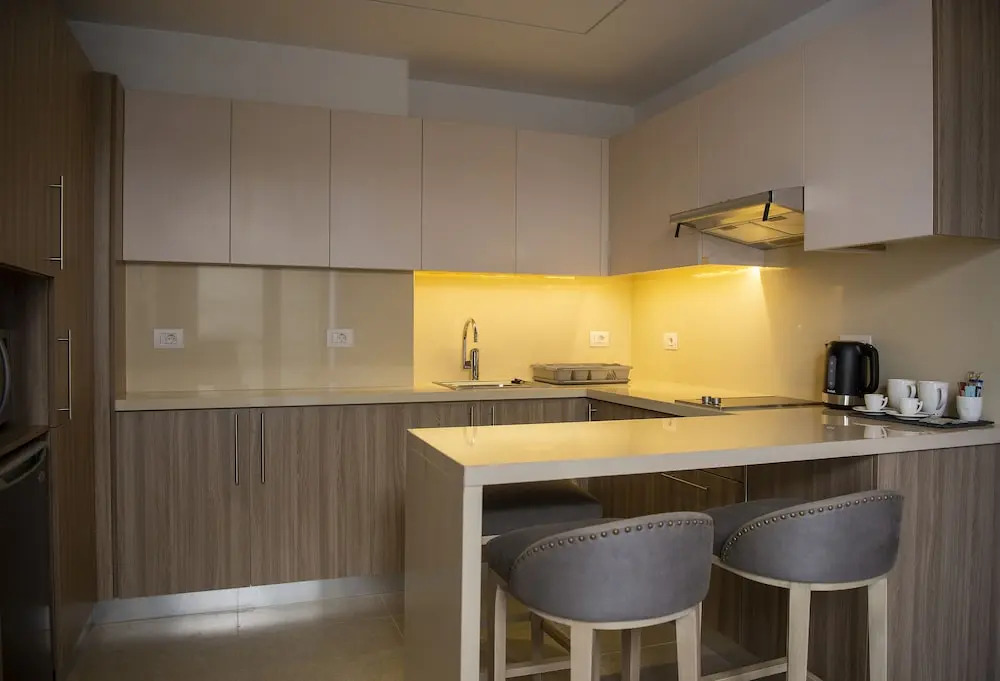 ZUR Studios and Suites
