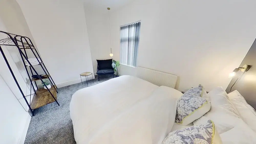 2 Bedroom House - Wifi - Parking - Pool Table