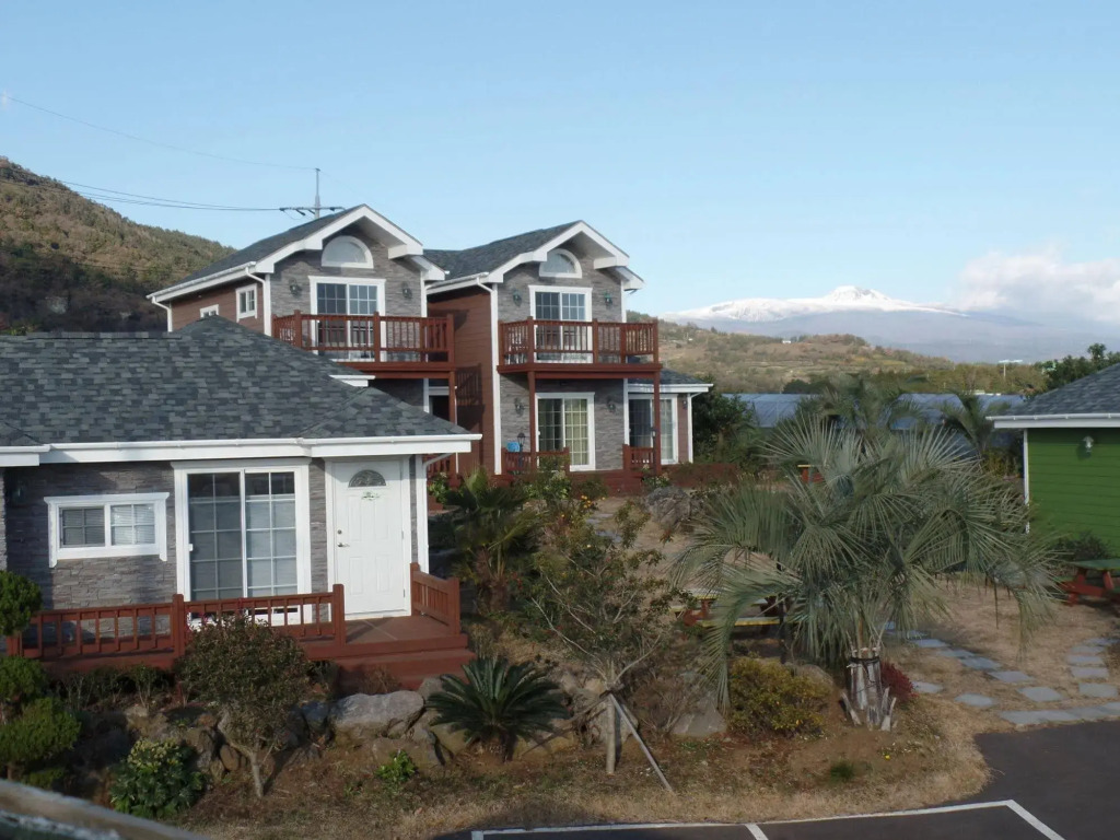 Jubilee Chalet