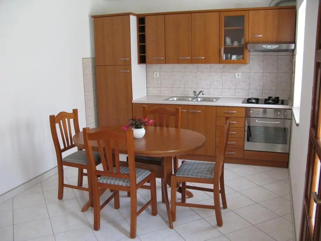 Apartment Emi