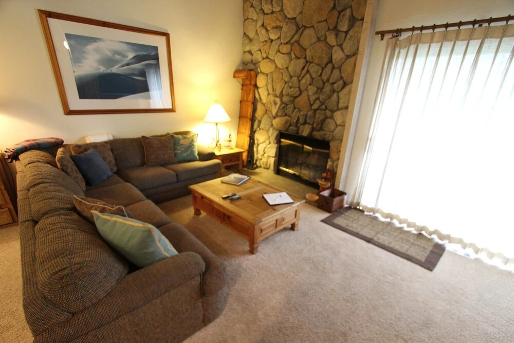 Snowcreek #562 3 Bedroom Condo