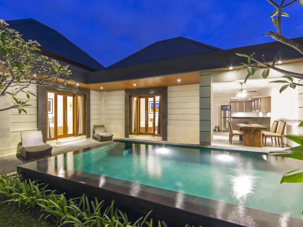 The Banyumas Suite Villa Legian