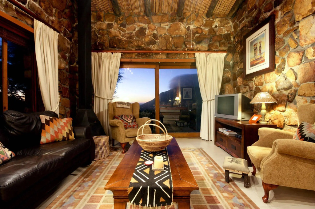 Leopardstone Hill