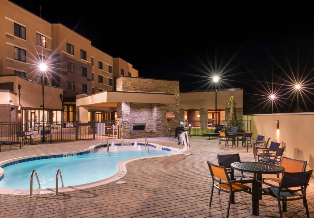 Courtyard by Marriott Jacksonville