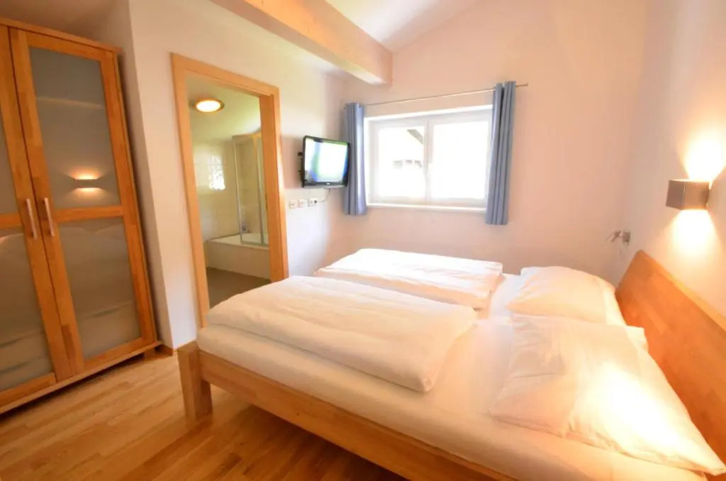Penthouse Cooper - by Alpen Apartments
