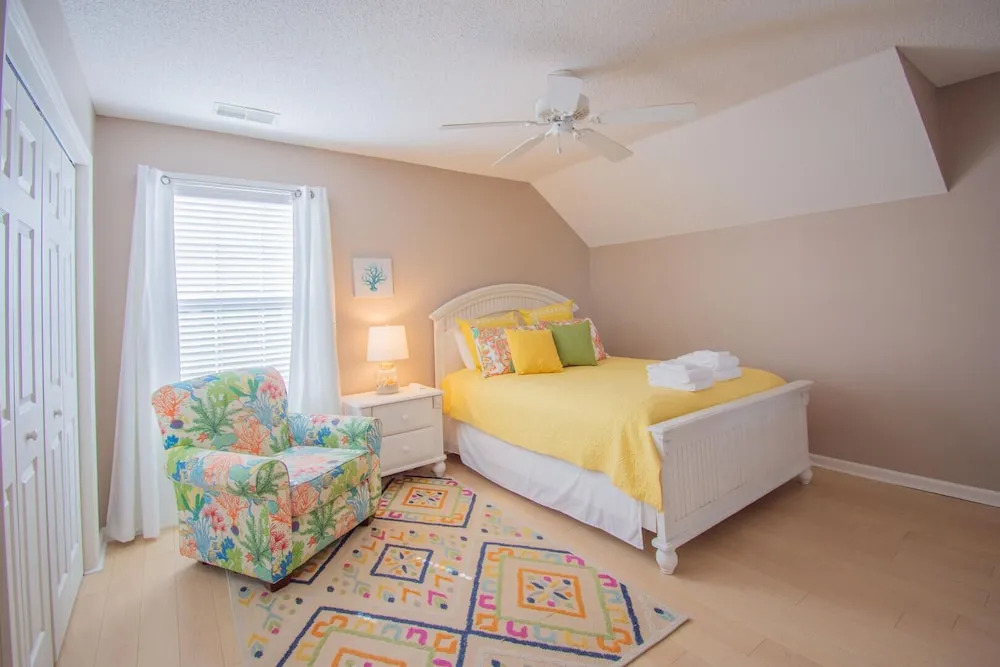 603 Porpoise Dr