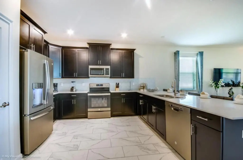 Engaged Your Dream vacation in Champion Gates Large 8 Bedroom Home