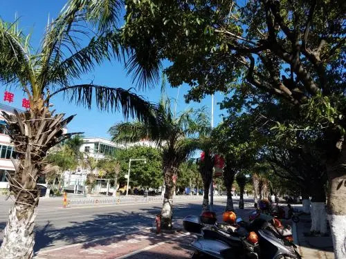 Yuehai Donglai Business Hotel