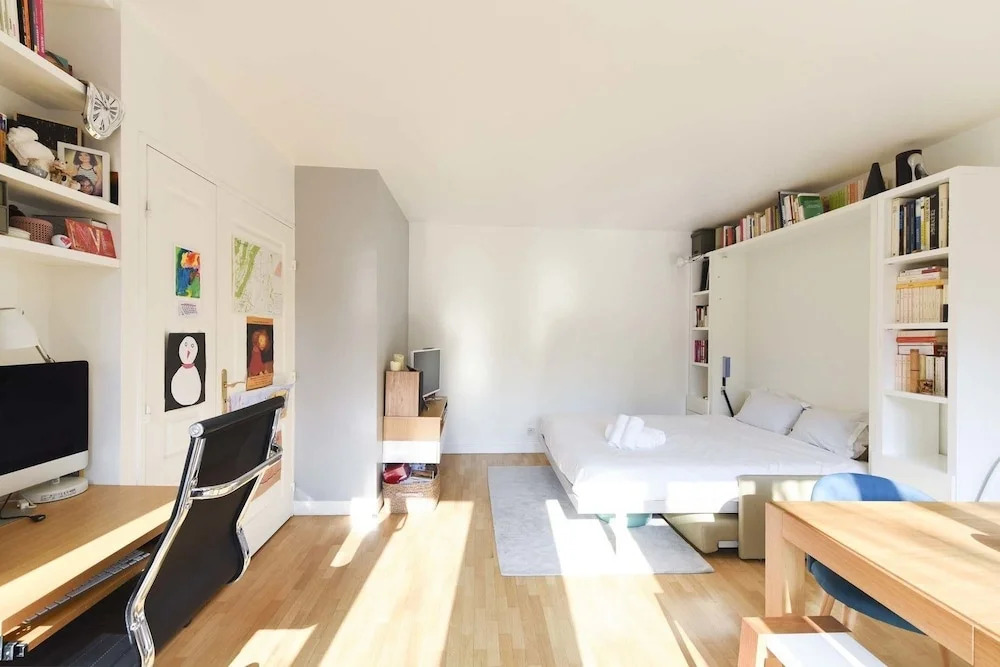 Sunny Studio