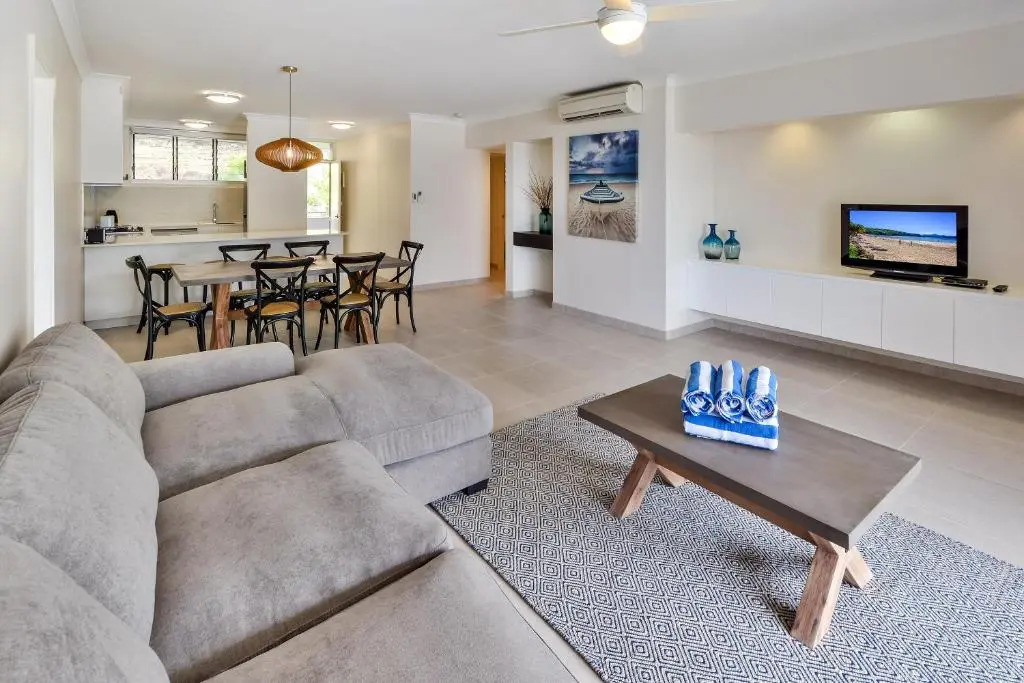 Frangipani Apartments on Hamilton Island by HIHA