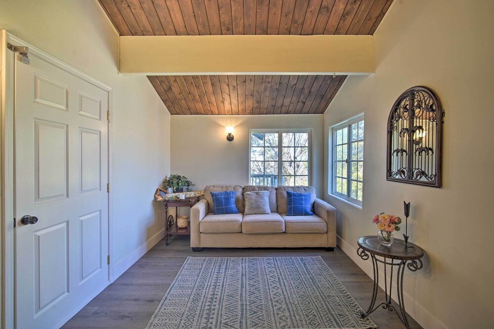 Relaxing Lake Arrowhead Home ~ 1 Mi to Lake!