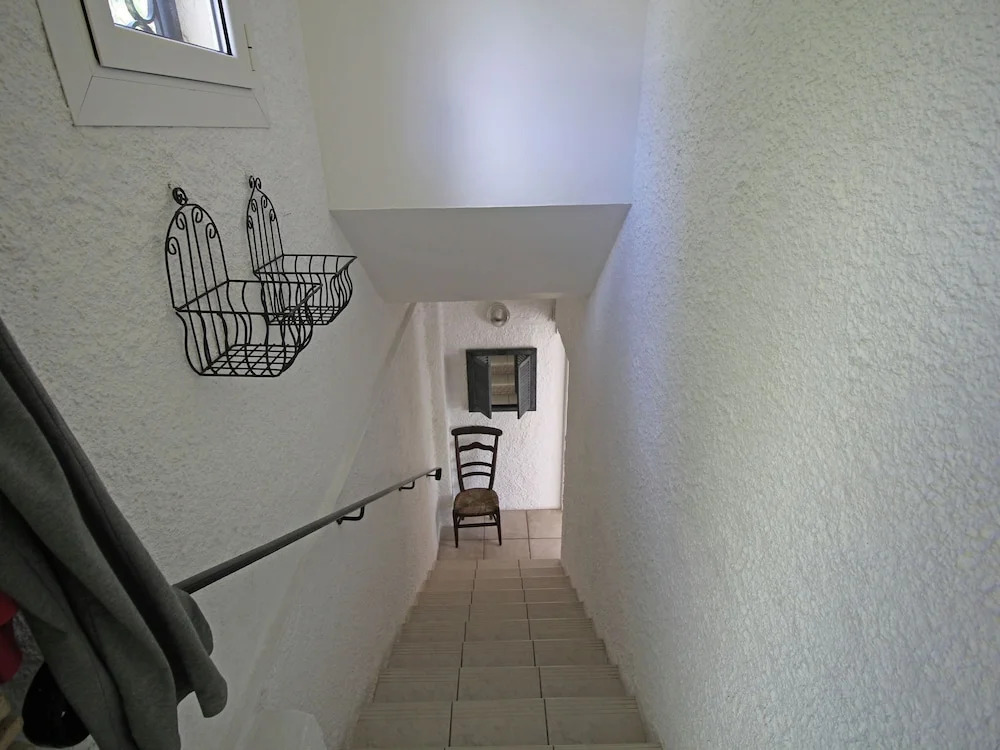 Charming holiday home, on a secured private domain with large swimming pool