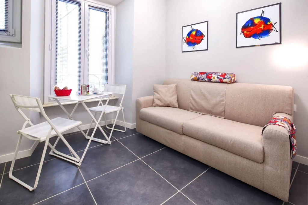 NearHome Smart Suites Guest House