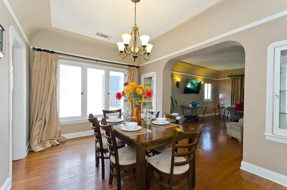 LA157 2 Bedroom Apartment By Senstay