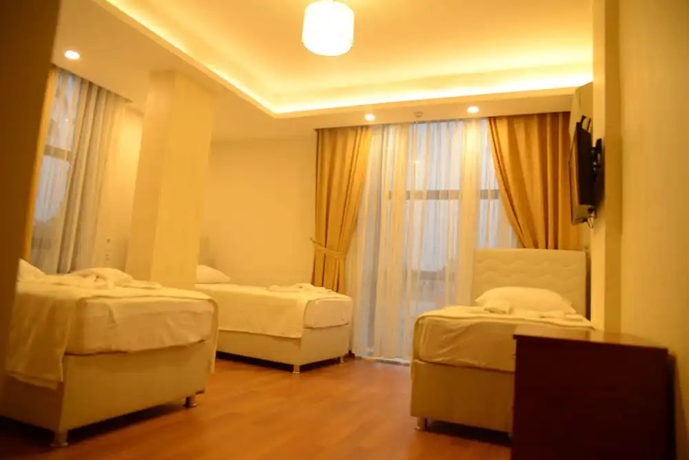 Derya Hotel