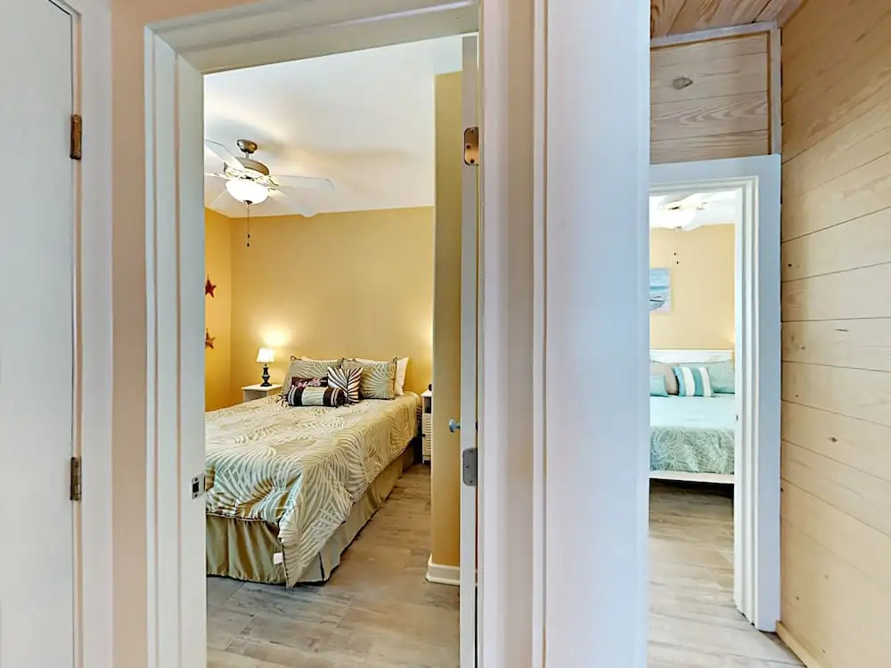The Lemony Anemone - Three Bedroom Townhome