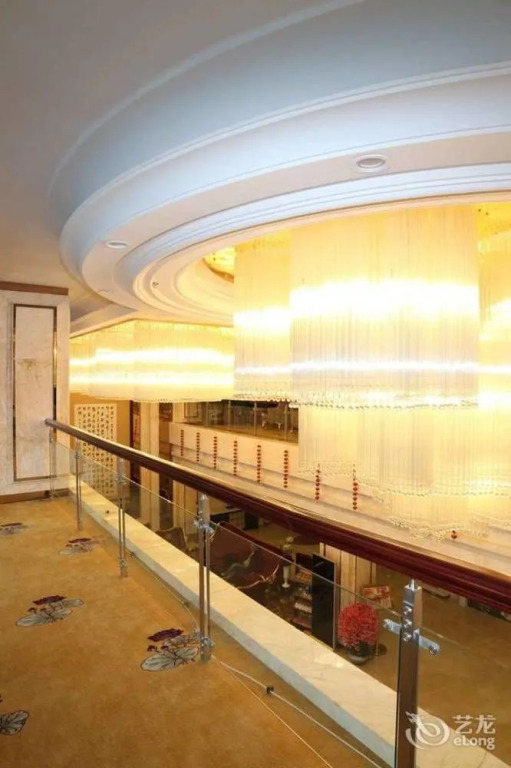 Run Zeng Hotel