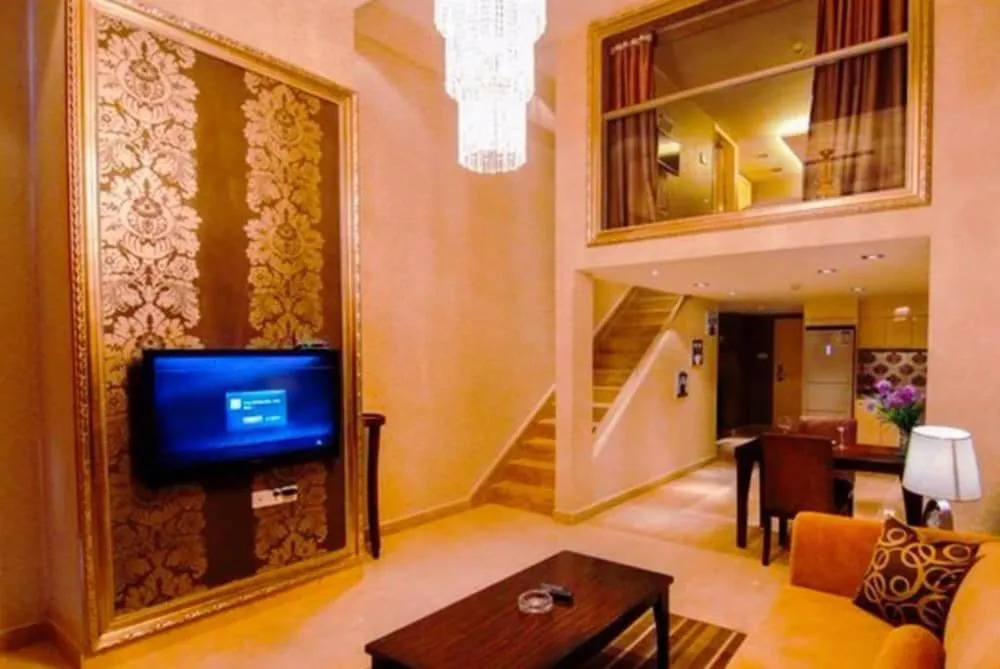 Zhengjia City Centre Apartment Hotel