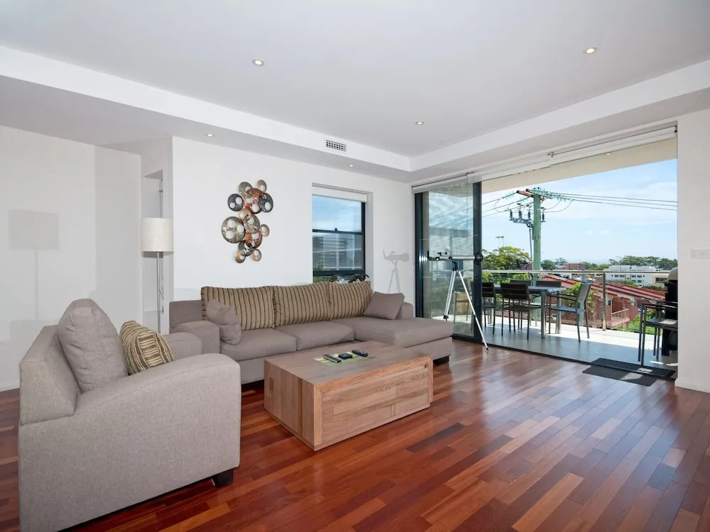 The Summit, Unit 4/25 Tomaree Street