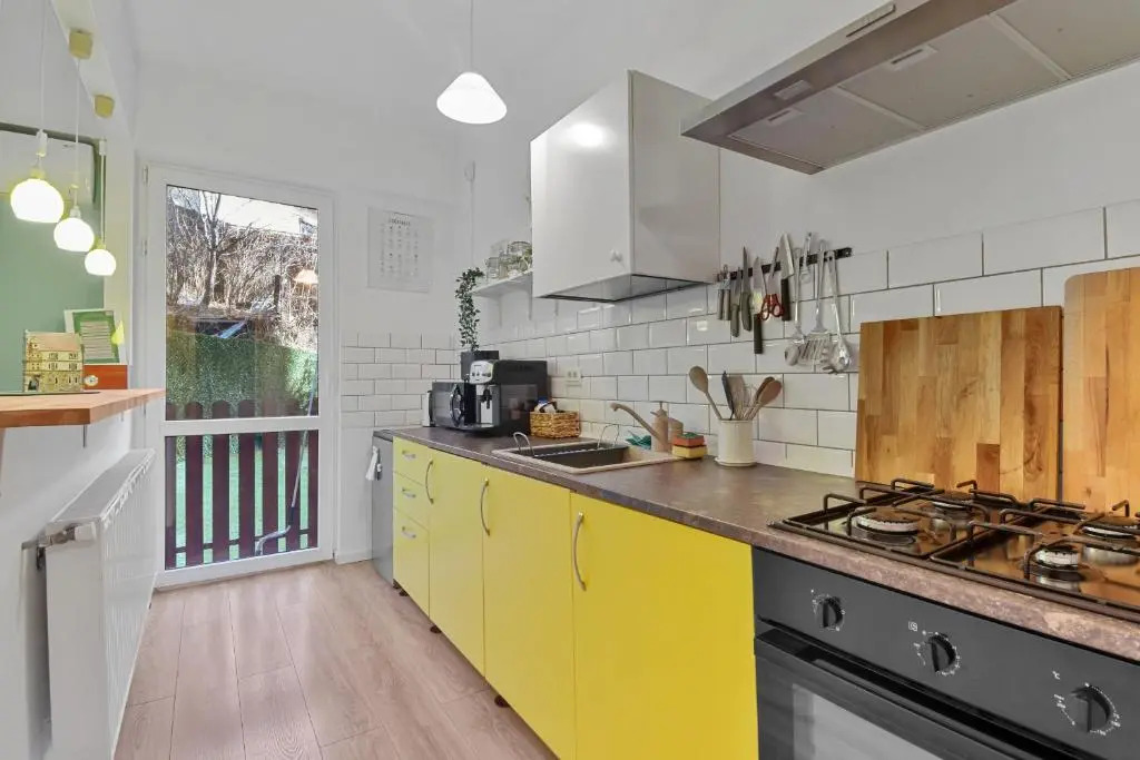 Asteri Garden & Terrace Apartment