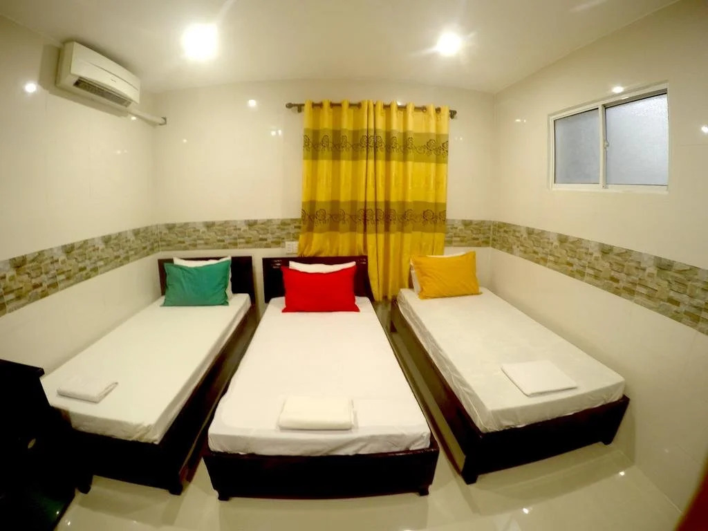 Tribee Kinh Hostel & Bar