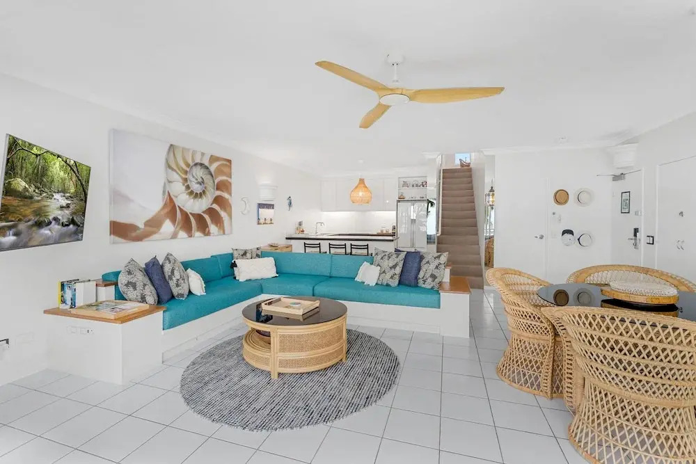 Belle Escapes - Sapphire Suite Absolute Beachfront Alamanda Resort 17