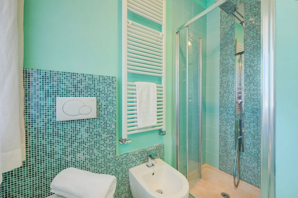 Green Tiffany Apartment