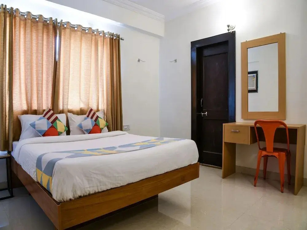 Amar Kunj Apartment by OYO Rooms