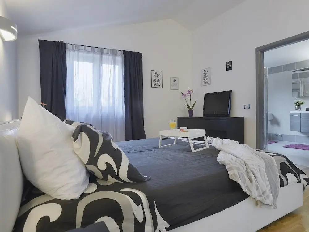 Villa in Pula near Beach with Private Pool