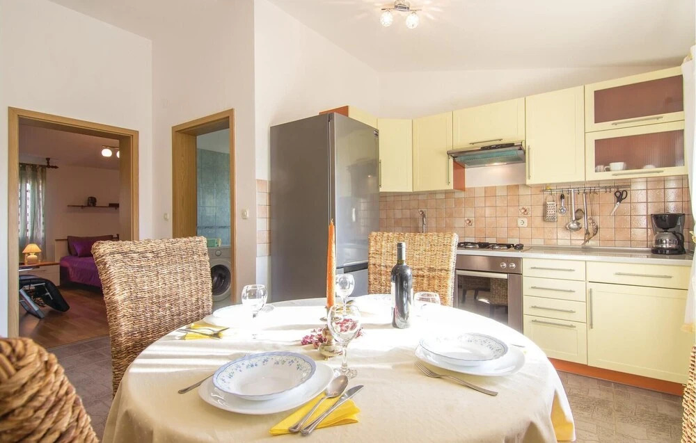 Awesome Home in Vodnjan With 4 Bedrooms, Outdoor Swimming Pool and Wifi