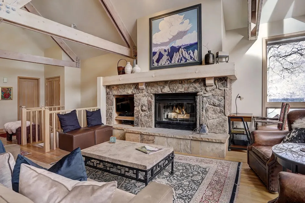 Luxurious 3 Bedroom/4 Bath Townhome- Beaver Creek Ski-in/out Townhouse by RedAwning