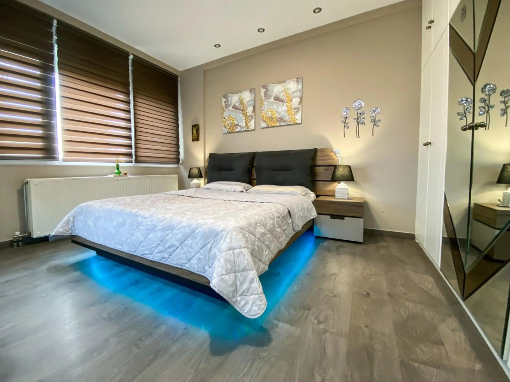 Beachfront apartment in the suburbs of Volos