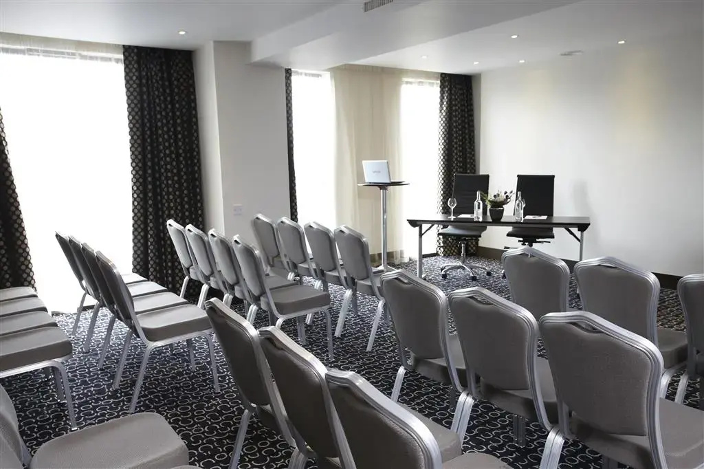 Best Western Plus Park Grand London Heathrow