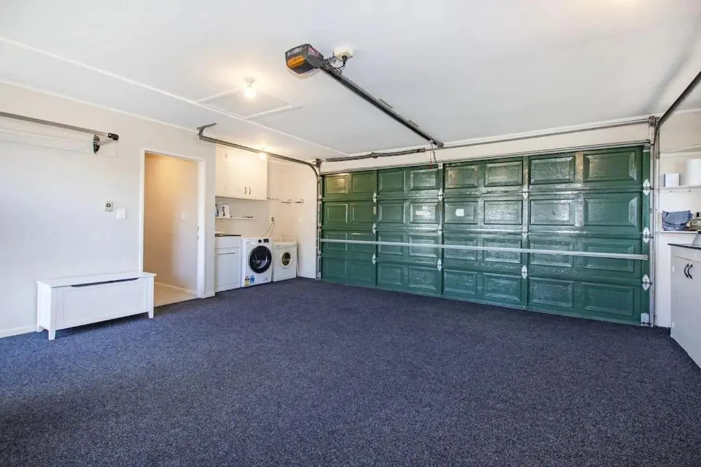 Hidden Mangawhai Oasis with large gardens