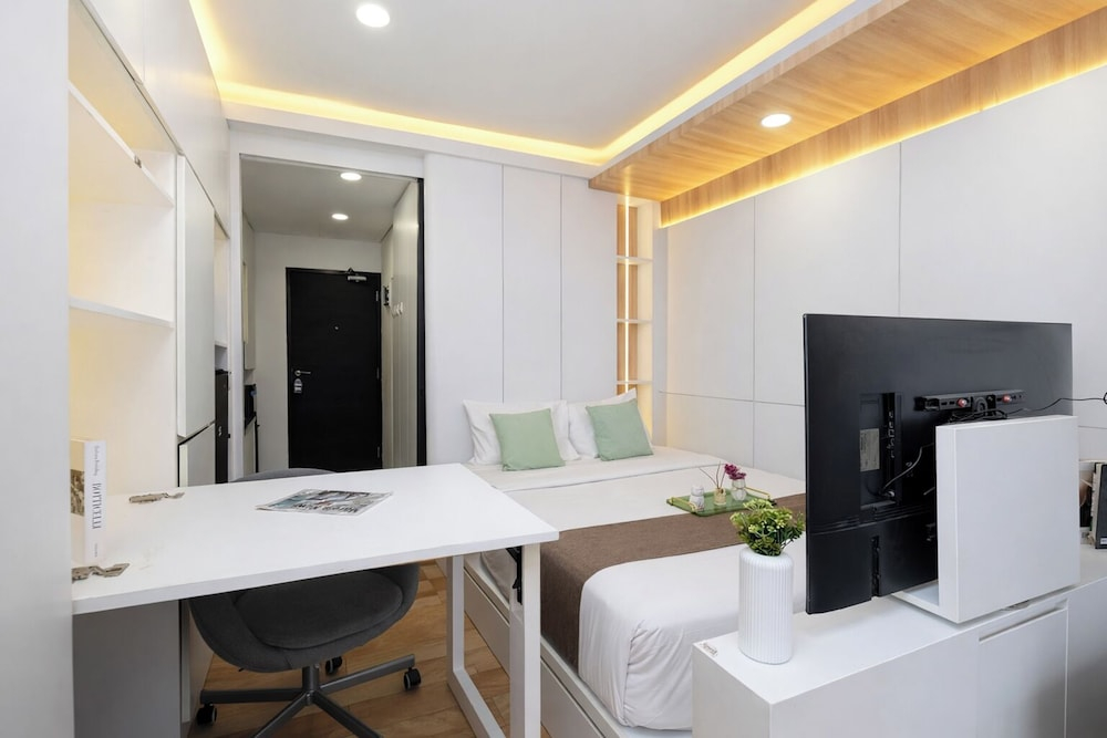 Tranquil Studio At Tamansari Semanggi Apartment