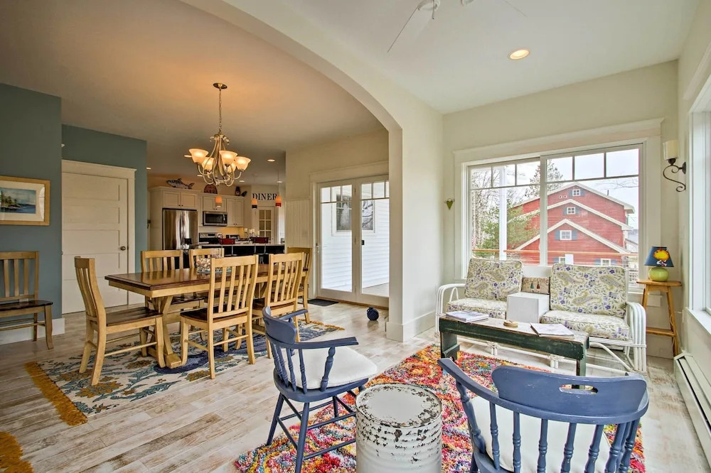 Boothbay Harbor Beach House By Park & Restaurants!