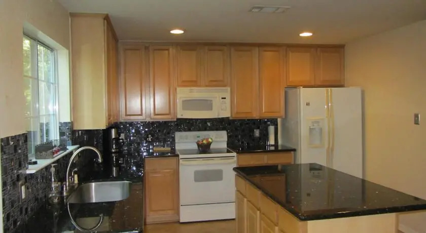 Relaxing 4 Bedroom Home