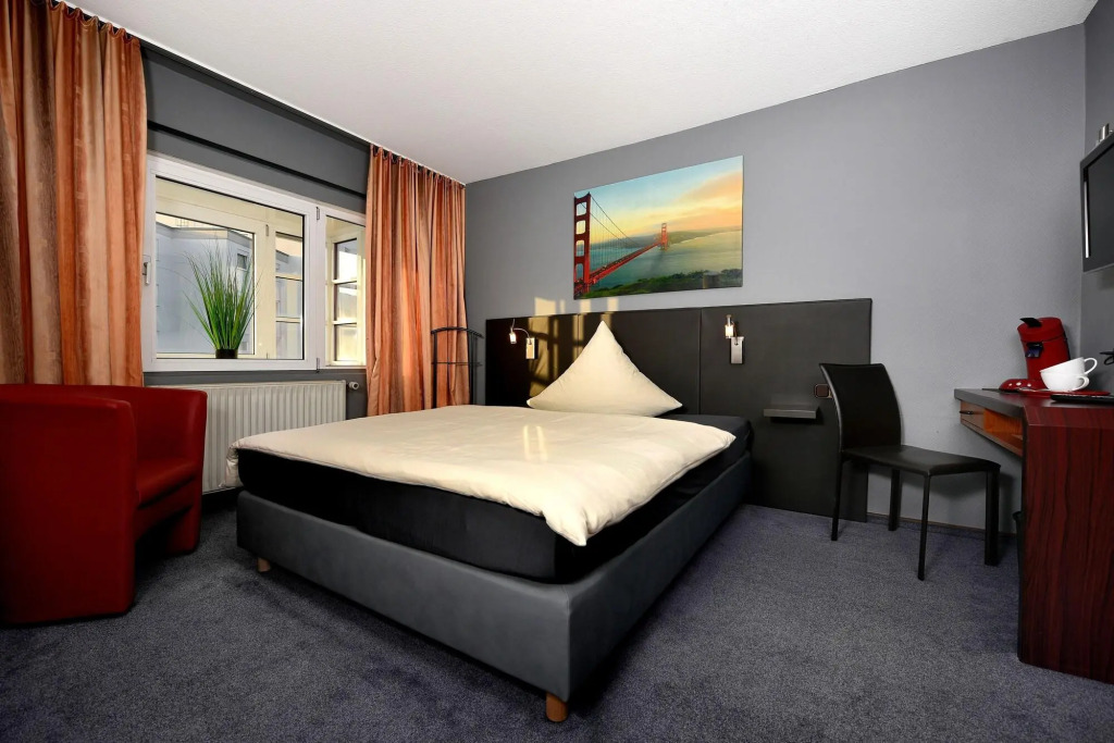 Hotel Bitzer Backnang Zentrum 24h Check In Frühstück zubuchbar gratis Parkplätze