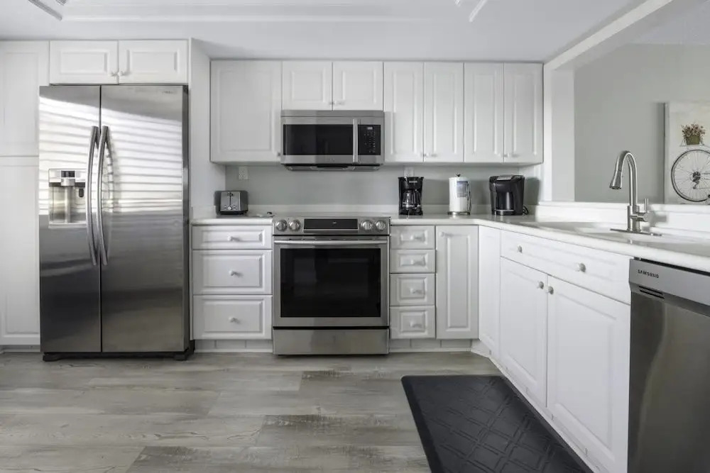 Loggerhead 314 2 Bedroom Condo by RedAwning
