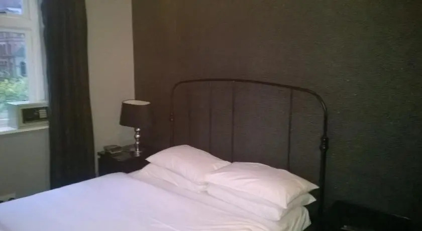 REM Hotel