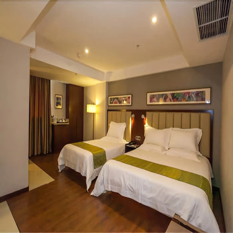 voco Chengdu Chunxi Road by IHG