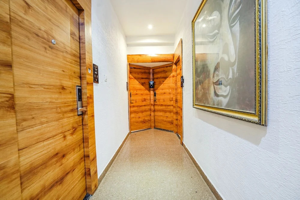 Fabhotel Chs