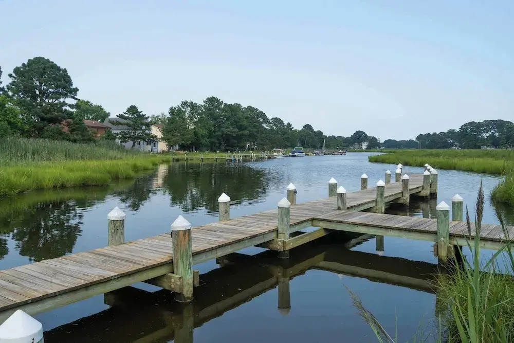 Creekside Getaway Stay for 8