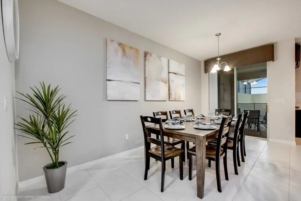 Orlando's Newest Resort Community Town Home 4 Bedroom Townhouse by Redawning