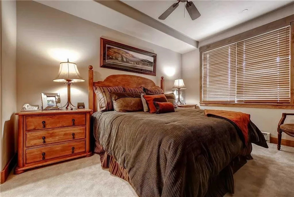 Tl2201 Great Bedding! Home Away From Home a True Mountain Feel!