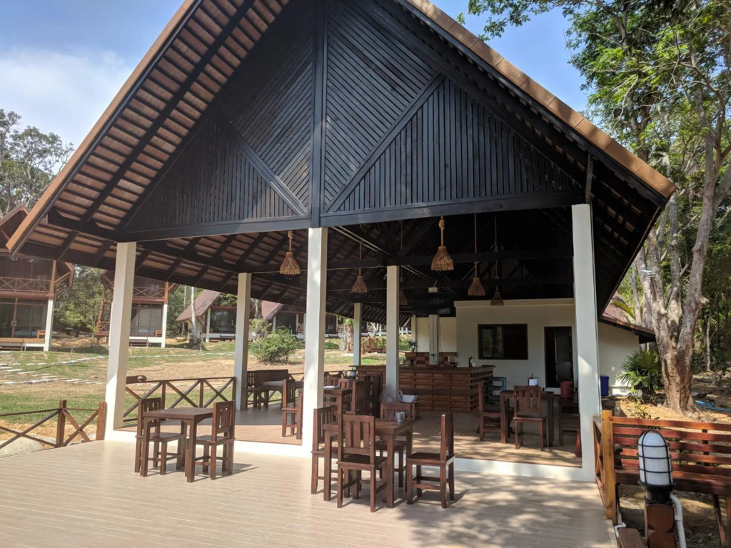 Phayamas Private Beach Resort and Island Brew