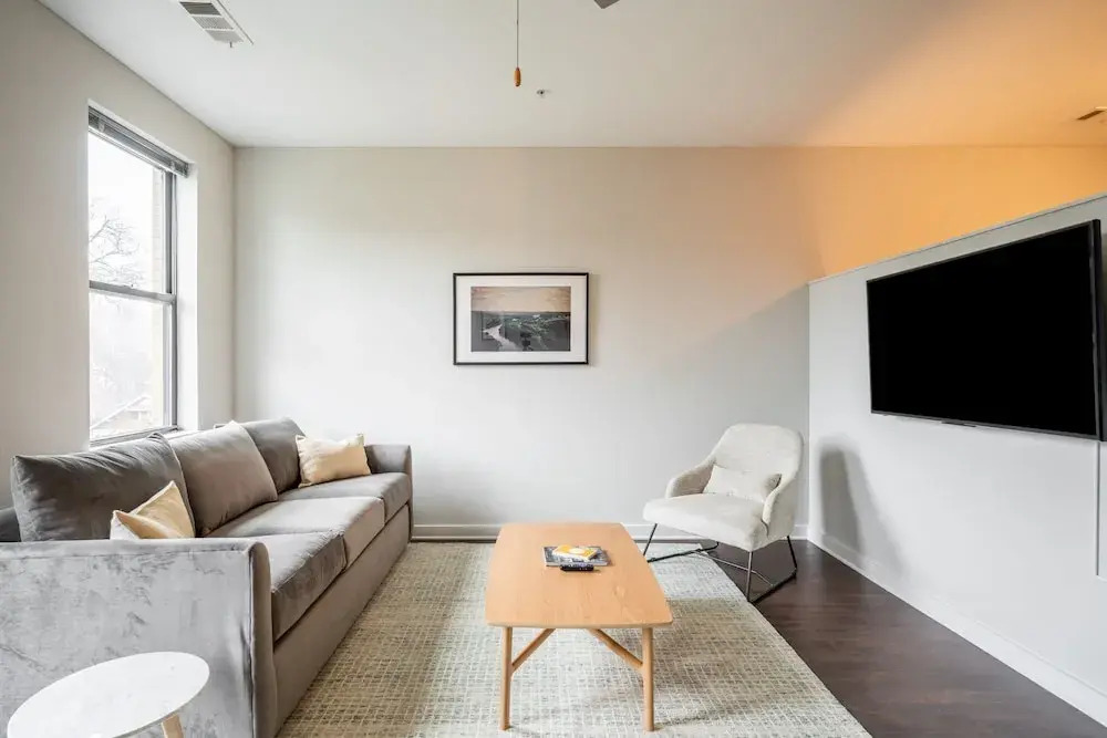 Cozysuites Musicrow Astonishing SDO Free Parking22