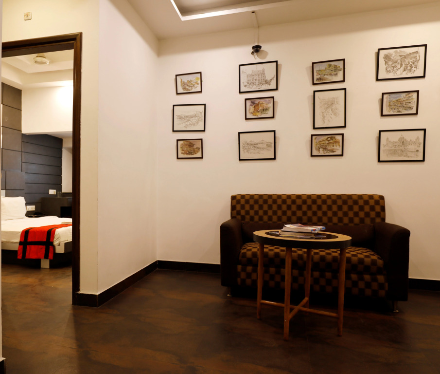 Hotel Trimoorti