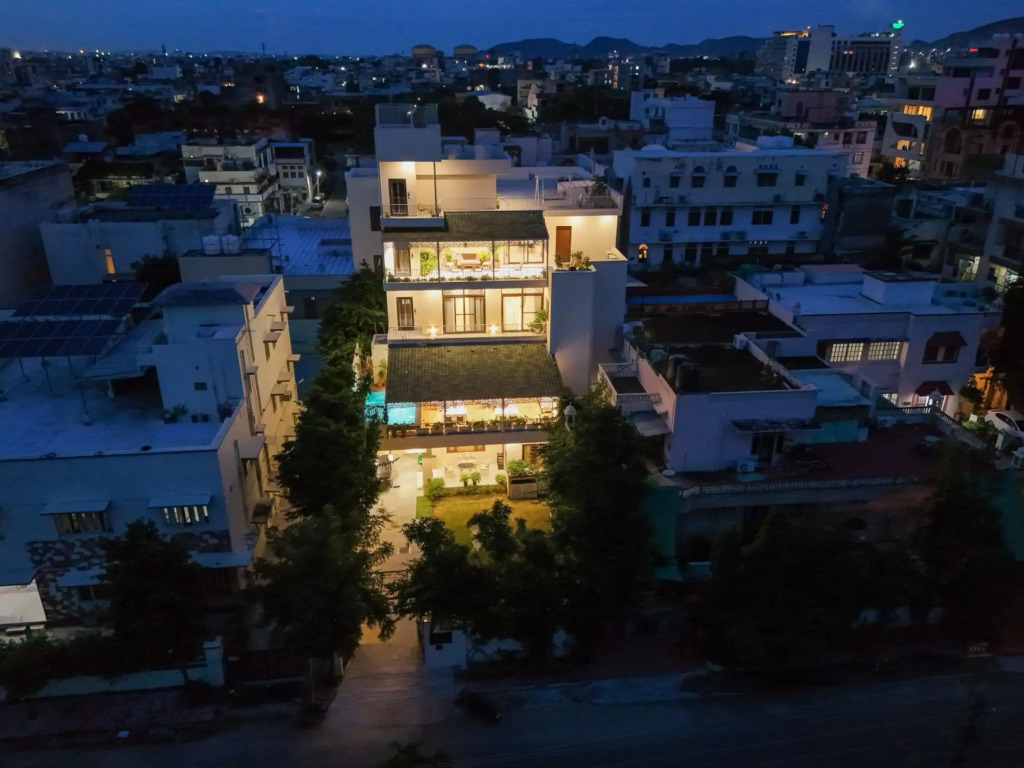 Dera Jaipur - Luxury Heritage Stays in Bani Park, Jaipur