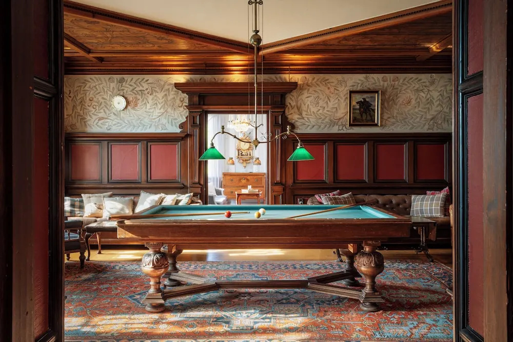Engsholms Slott - Adults Only
